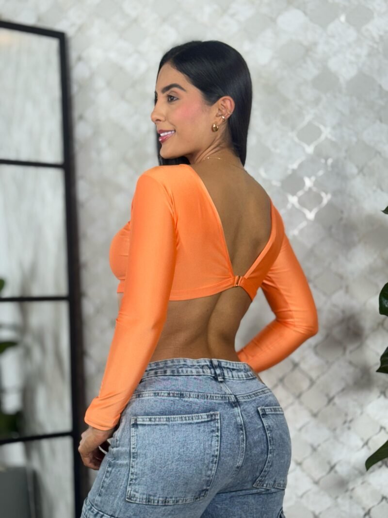Top Karoline - Image 8